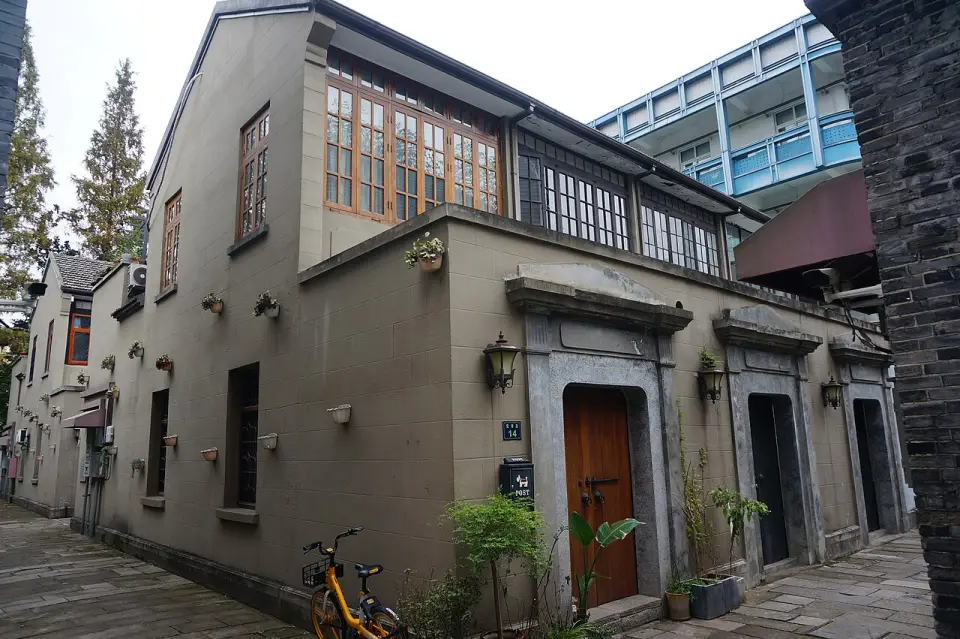 Building Cluster at Xuanshouli