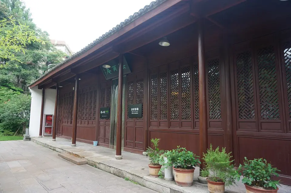 Buildings at 15, 18, 20, and 28, Liushuiqiao Alley